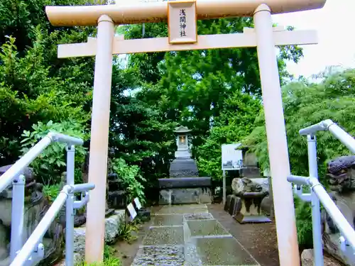鶴見神社の末社・摂社