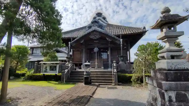 長清寺の本殿・本堂
