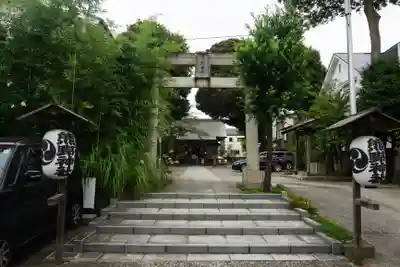 天沼熊野神社の鳥居