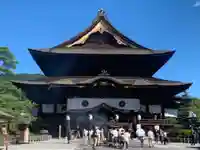 善光寺の本殿・本堂