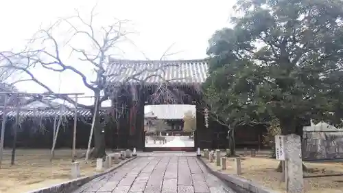 妙覺寺（妙覚寺）の山門・神門