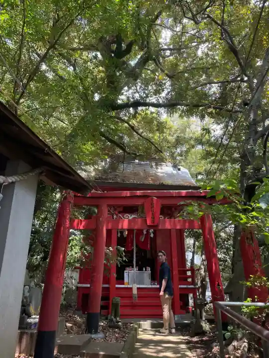 住吉神社の{uncategorized: "未分類", other: "その他", undefined: "問題あり", building: "その他建物", grave: "お墓", sacred_gate: "鳥居", guardian: "狛犬", statue: "像", buddha: "仏像", history: "歴史", nature: "自然", garden: "庭園", animal: "動物", pagoda: "塔", temizu: "手水舎", mountain_gate: "山門・神門", sanctuary: "本殿・本堂", subordinate: "末社・摂社", art: "芸術", scenery: "景色", jizo: "地蔵", ema: "絵馬", goshuin: "御朱印", omikuji: "おみくじ", items: "授与品その他", amulet: "お守り", goshuincho: "御朱印帳", eats: "食事", festival: "お祭り", votive_dance: "神楽", shichigosan: "七五三参", wedding: "結婚式", experience: "体験その他", initially: "初詣", around: "周辺", anti_infection: "感染症対策"}