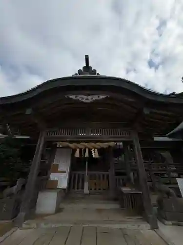 田島神社の{uncategorized: "未分類", other: "その他", undefined: "問題あり", building: "その他建物", grave: "お墓", sacred_gate: "鳥居", guardian: "狛犬", statue: "像", buddha: "仏像", history: "歴史", nature: "自然", garden: "庭園", animal: "動物", pagoda: "塔", temizu: "手水舎", mountain_gate: "山門・神門", sanctuary: "本殿・本堂", subordinate: "末社・摂社", art: "芸術", scenery: "景色", jizo: "地蔵", ema: "絵馬", goshuin: "御朱印", omikuji: "おみくじ", items: "授与品その他", amulet: "お守り", goshuincho: "御朱印帳", eats: "食事", festival: "お祭り", votive_dance: "神楽", shichigosan: "七五三参", wedding: "結婚式", experience: "体験その他", initially: "初詣", around: "周辺", anti_infection: "感染症対策"}