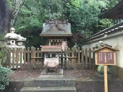 闘鶏神社の末社・摂社