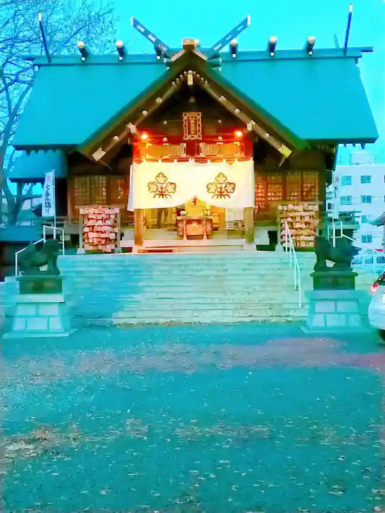 札幌諏訪神社の本殿・本堂