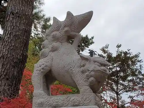 御建神社の狛犬