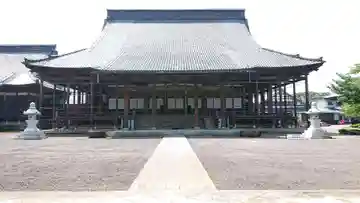 毫攝寺の本殿・本堂