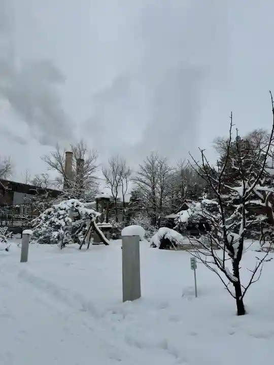 秋葉神社の{uncategorized: "未分類", other: "その他", undefined: "問題あり", building: "その他建物", grave: "お墓", sacred_gate: "鳥居", guardian: "狛犬", statue: "像", buddha: "仏像", history: "歴史", nature: "自然", garden: "庭園", animal: "動物", pagoda: "塔", temizu: "手水舎", mountain_gate: "山門・神門", sanctuary: "本殿・本堂", subordinate: "末社・摂社", art: "芸術", scenery: "景色", jizo: "地蔵", ema: "絵馬", goshuin: "御朱印", omikuji: "おみくじ", items: "授与品その他", amulet: "お守り", goshuincho: "御朱印帳", eats: "食事", festival: "お祭り", votive_dance: "神楽", shichigosan: "七五三参", wedding: "結婚式", experience: "体験その他", initially: "初詣", around: "周辺", anti_infection: "感染症対策"}