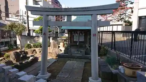 榎稲荷神社の鳥居