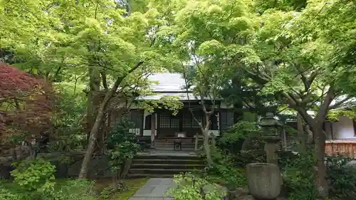 覚園寺の本殿・本堂
