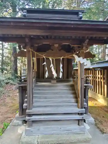 鴨大神御子神主玉神社の末社