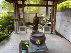 弘明寺の像