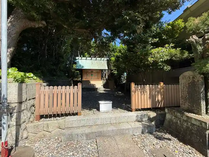 安乗神社の{uncategorized: "未分類", other: "その他", undefined: "問題あり", building: "その他建物", grave: "お墓", sacred_gate: "鳥居", guardian: "狛犬", statue: "像", buddha: "仏像", history: "歴史", nature: "自然", garden: "庭園", animal: "動物", pagoda: "塔", temizu: "手水舎", mountain_gate: "山門・神門", sanctuary: "本殿・本堂", subordinate: "末社・摂社", art: "芸術", scenery: "景色", jizo: "地蔵", ema: "絵馬", goshuin: "御朱印", omikuji: "おみくじ", items: "授与品その他", amulet: "お守り", goshuincho: "御朱印帳", eats: "食事", festival: "お祭り", votive_dance: "神楽", shichigosan: "七五三参", wedding: "結婚式", experience: "体験その他", initially: "初詣", around: "周辺", anti_infection: "感染症対策"}