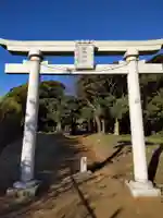 諏訪神社の鳥居