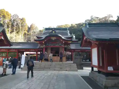 霧島神宮の{uncategorized: "未分類", other: "その他", undefined: "問題あり", building: "その他建物", grave: "お墓", sacred_gate: "鳥居", guardian: "狛犬", statue: "像", buddha: "仏像", history: "歴史", nature: "自然", garden: "庭園", animal: "動物", pagoda: "塔", temizu: "手水舎", mountain_gate: "山門・神門", sanctuary: "本殿・本堂", subordinate: "末社・摂社", art: "芸術", scenery: "景色", jizo: "地蔵", ema: "絵馬", goshuin: "御朱印", omikuji: "おみくじ", items: "授与品その他", amulet: "お守り", goshuincho: "御朱印帳", eats: "食事", festival: "お祭り", votive_dance: "神楽", shichigosan: "七五三参", wedding: "結婚式", experience: "体験その他", initially: "初詣", around: "周辺", anti_infection: "感染症対策"}