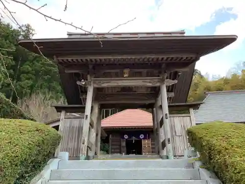 安楽寺の山門