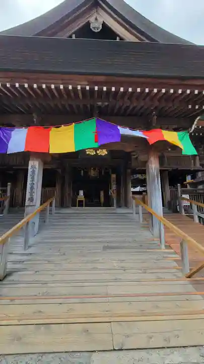 弘明寺の本殿・本堂