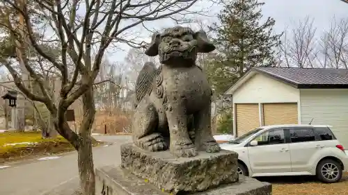 鷹栖神社の狛犬