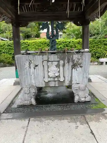 本覚寺の{uncategorized: "未分類", other: "その他", undefined: "問題あり", building: "その他建物", grave: "お墓", sacred_gate: "鳥居", guardian: "狛犬", statue: "像", buddha: "仏像", history: "歴史", nature: "自然", garden: "庭園", animal: "動物", pagoda: "塔", temizu: "手水舎", mountain_gate: "山門・神門", sanctuary: "本殿・本堂", subordinate: "末社・摂社", art: "芸術", scenery: "景色", jizo: "地蔵", ema: "絵馬", goshuin: "御朱印", omikuji: "おみくじ", items: "授与品その他", amulet: "お守り", goshuincho: "御朱印帳", eats: "食事", festival: "お祭り", votive_dance: "神楽", shichigosan: "七五三参", wedding: "結婚式", experience: "体験その他", initially: "初詣", around: "周辺", anti_infection: "感染症対策"}
