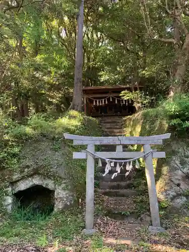 四宮神社の末社