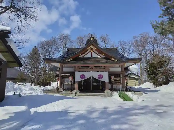 鷹栖神社の本殿・本堂