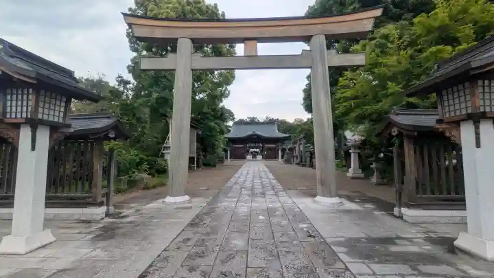 須賀神社の{uncategorized: "未分類", other: "その他", undefined: "問題あり", building: "その他建物", grave: "お墓", sacred_gate: "鳥居", guardian: "狛犬", statue: "像", buddha: "仏像", history: "歴史", nature: "自然", garden: "庭園", animal: "動物", pagoda: "塔", temizu: "手水舎", mountain_gate: "山門・神門", sanctuary: "本殿・本堂", subordinate: "末社・摂社", art: "芸術", scenery: "景色", jizo: "地蔵", ema: "絵馬", goshuin: "御朱印", omikuji: "おみくじ", items: "授与品その他", amulet: "お守り", goshuincho: "御朱印帳", eats: "食事", festival: "お祭り", votive_dance: "神楽", shichigosan: "七五三参", wedding: "結婚式", experience: "体験その他", initially: "初詣", around: "周辺", anti_infection: "感染症対策"}