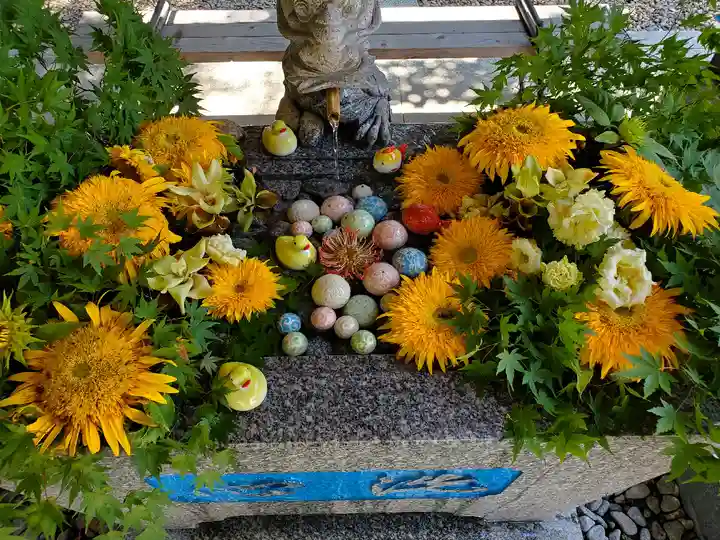 滑川神社 - 仕事と子どもの守り神の手水舎