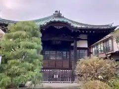 収玄寺の本殿