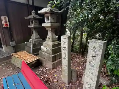 和爾下神社の{uncategorized: "未分類", other: "その他", undefined: "問題あり", building: "その他建物", grave: "お墓", sacred_gate: "鳥居", guardian: "狛犬", statue: "像", buddha: "仏像", history: "歴史", nature: "自然", garden: "庭園", animal: "動物", pagoda: "塔", temizu: "手水舎", mountain_gate: "山門・神門", sanctuary: "本殿・本堂", subordinate: "末社・摂社", art: "芸術", scenery: "景色", jizo: "地蔵", ema: "絵馬", goshuin: "御朱印", omikuji: "おみくじ", items: "授与品その他", amulet: "お守り", goshuincho: "御朱印帳", eats: "食事", festival: "お祭り", votive_dance: "神楽", shichigosan: "七五三参", wedding: "結婚式", experience: "体験その他", initially: "初詣", around: "周辺", anti_infection: "感染症対策"}
