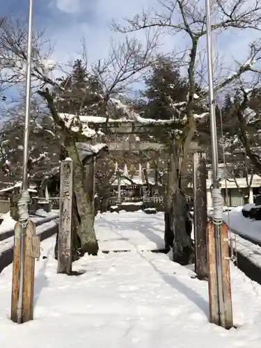 天鷹神社の鳥居