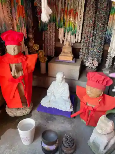 妙蓮寺の{uncategorized: "未分類", other: "その他", undefined: "問題あり", building: "その他建物", grave: "お墓", sacred_gate: "鳥居", guardian: "狛犬", statue: "像", buddha: "仏像", history: "歴史", nature: "自然", garden: "庭園", animal: "動物", pagoda: "塔", temizu: "手水舎", mountain_gate: "山門・神門", sanctuary: "本殿・本堂", subordinate: "末社・摂社", art: "芸術", scenery: "景色", jizo: "地蔵", ema: "絵馬", goshuin: "御朱印", omikuji: "おみくじ", items: "授与品その他", amulet: "お守り", goshuincho: "御朱印帳", eats: "食事", festival: "お祭り", votive_dance: "神楽", shichigosan: "七五三参", wedding: "結婚式", experience: "体験その他", initially: "初詣", around: "周辺", anti_infection: "感染症対策"}