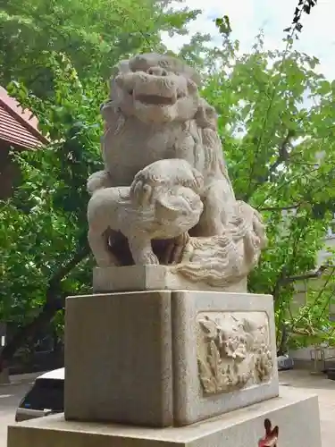 高円寺氷川神社の狛犬