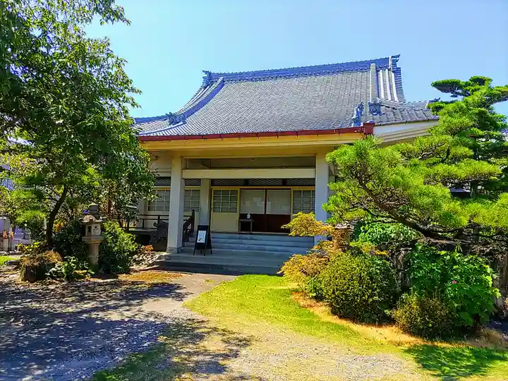 蓮徳寺の本殿・本堂