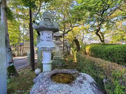 御建神社の建物その他