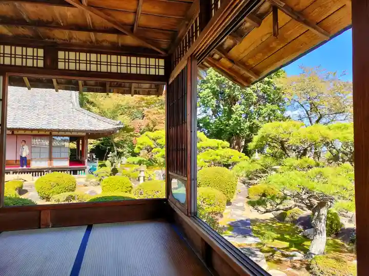 行基寺の本殿・本堂