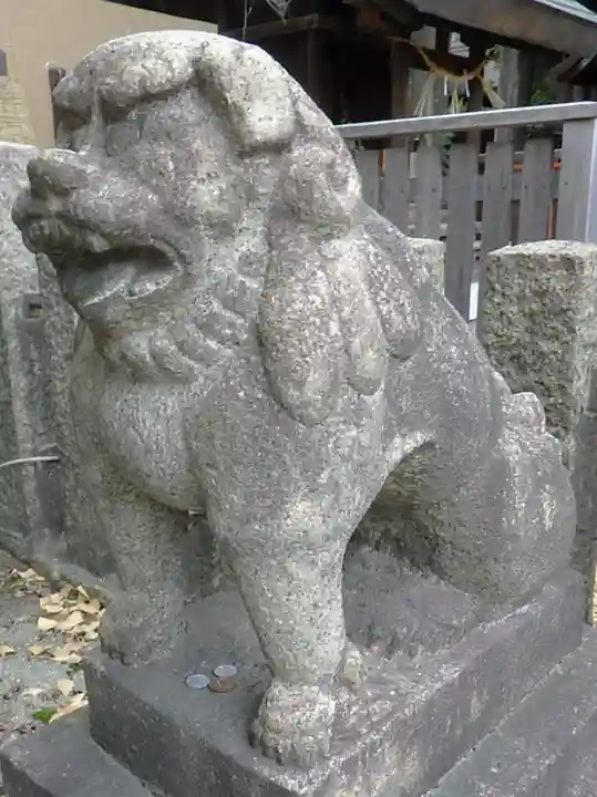 田蓑神社の狛犬