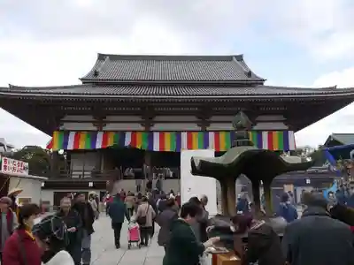 西新井大師総持寺の本殿・本堂