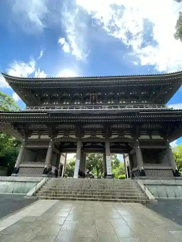 総持寺の山門