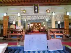 世田谷八幡宮の本殿