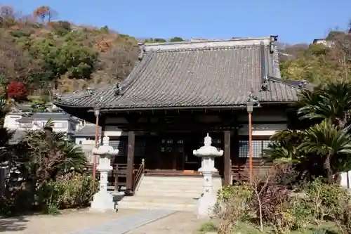 持光寺の本殿・本堂