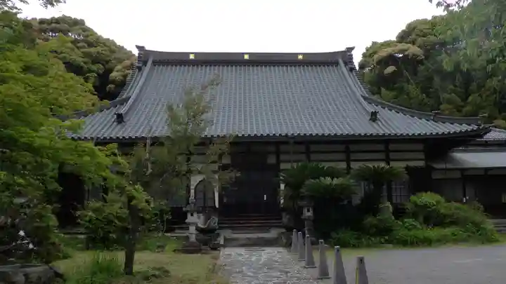 竜巣院の本殿・本堂