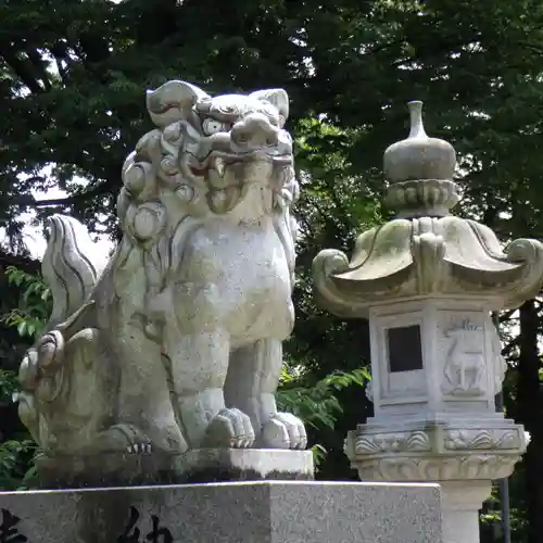 八心大市比古神社の狛犬