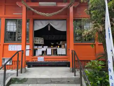 野島神社の{uncategorized: "未分類", other: "その他", undefined: "問題あり", building: "その他建物", grave: "お墓", sacred_gate: "鳥居", guardian: "狛犬", statue: "像", buddha: "仏像", history: "歴史", nature: "自然", garden: "庭園", animal: "動物", pagoda: "塔", temizu: "手水舎", mountain_gate: "山門・神門", sanctuary: "本殿・本堂", subordinate: "末社・摂社", art: "芸術", scenery: "景色", jizo: "地蔵", ema: "絵馬", goshuin: "御朱印", omikuji: "おみくじ", items: "授与品その他", amulet: "お守り", goshuincho: "御朱印帳", eats: "食事", festival: "お祭り", votive_dance: "神楽", shichigosan: "七五三参", wedding: "結婚式", experience: "体験その他", initially: "初詣", around: "周辺", anti_infection: "感染症対策"}