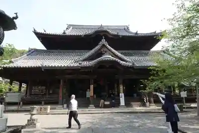 粉河寺の本殿・本堂