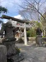 熊野神社の像