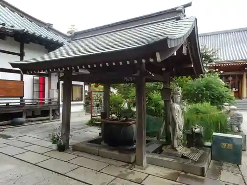 祥泉院の手水舎