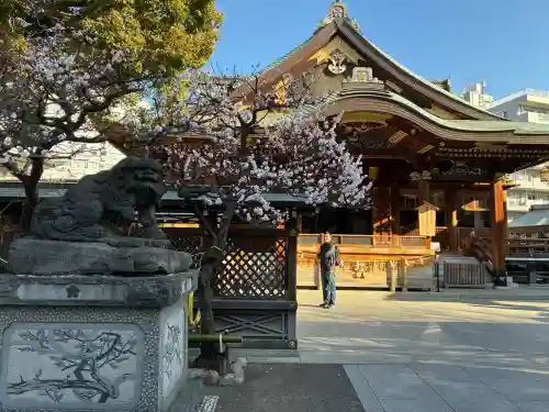 湯島天満宮の{uncategorized: "未分類", other: "その他", undefined: "問題あり", building: "その他建物", grave: "お墓", sacred_gate: "鳥居", guardian: "狛犬", statue: "像", buddha: "仏像", history: "歴史", nature: "自然", garden: "庭園", animal: "動物", pagoda: "塔", temizu: "手水舎", mountain_gate: "山門・神門", sanctuary: "本殿・本堂", subordinate: "末社・摂社", art: "芸術", scenery: "景色", jizo: "地蔵", ema: "絵馬", goshuin: "御朱印", omikuji: "おみくじ", items: "授与品その他", amulet: "お守り", goshuincho: "御朱印帳", eats: "食事", festival: "お祭り", votive_dance: "神楽", shichigosan: "七五三参", wedding: "結婚式", experience: "体験その他", initially: "初詣", around: "周辺", anti_infection: "感染症対策"}