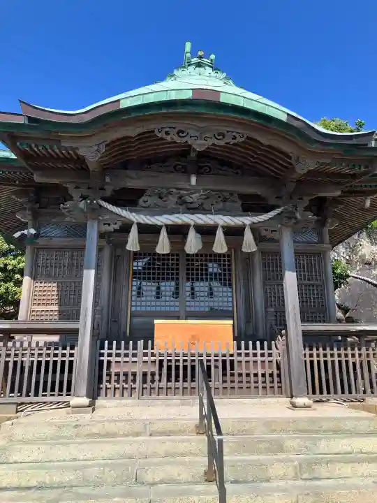 和布刈神社の{uncategorized: "未分類", other: "その他", undefined: "問題あり", building: "その他建物", grave: "お墓", sacred_gate: "鳥居", guardian: "狛犬", statue: "像", buddha: "仏像", history: "歴史", nature: "自然", garden: "庭園", animal: "動物", pagoda: "塔", temizu: "手水舎", mountain_gate: "山門・神門", sanctuary: "本殿・本堂", subordinate: "末社・摂社", art: "芸術", scenery: "景色", jizo: "地蔵", ema: "絵馬", goshuin: "御朱印", omikuji: "おみくじ", items: "授与品その他", amulet: "お守り", goshuincho: "御朱印帳", eats: "食事", festival: "お祭り", votive_dance: "神楽", shichigosan: "七五三参", wedding: "結婚式", experience: "体験その他", initially: "初詣", around: "周辺", anti_infection: "感染症対策"}