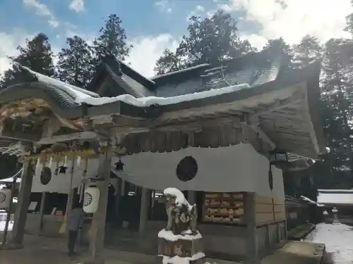 伊和神社の{uncategorized: "未分類", other: "その他", undefined: "問題あり", building: "その他建物", grave: "お墓", sacred_gate: "鳥居", guardian: "狛犬", statue: "像", buddha: "仏像", history: "歴史", nature: "自然", garden: "庭園", animal: "動物", pagoda: "塔", temizu: "手水舎", mountain_gate: "山門・神門", sanctuary: "本殿・本堂", subordinate: "末社・摂社", art: "芸術", scenery: "景色", jizo: "地蔵", ema: "絵馬", goshuin: "御朱印", omikuji: "おみくじ", items: "授与品その他", amulet: "お守り", goshuincho: "御朱印帳", eats: "食事", festival: "お祭り", votive_dance: "神楽", shichigosan: "七五三参", wedding: "結婚式", experience: "体験その他", initially: "初詣", around: "周辺", anti_infection: "感染症対策"}