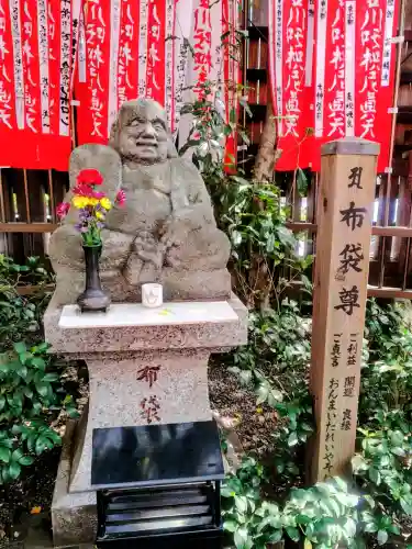 豊川稲荷東京別院の{uncategorized: "未分類", other: "その他", undefined: "問題あり", building: "その他建物", grave: "お墓", sacred_gate: "鳥居", guardian: "狛犬", statue: "像", buddha: "仏像", history: "歴史", nature: "自然", garden: "庭園", animal: "動物", pagoda: "塔", temizu: "手水舎", mountain_gate: "山門・神門", sanctuary: "本殿・本堂", subordinate: "末社・摂社", art: "芸術", scenery: "景色", jizo: "地蔵", ema: "絵馬", goshuin: "御朱印", omikuji: "おみくじ", items: "授与品その他", amulet: "お守り", goshuincho: "御朱印帳", eats: "食事", festival: "お祭り", votive_dance: "神楽", shichigosan: "七五三参", wedding: "結婚式", experience: "体験その他", initially: "初詣", around: "周辺", anti_infection: "感染症対策"}